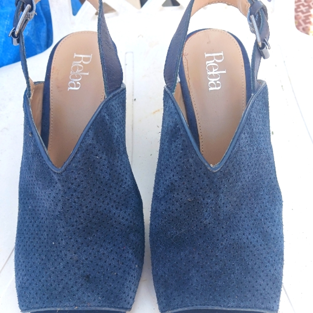 Reba by Reba McEntire blue peep Toe Anny Sandals 7.5m